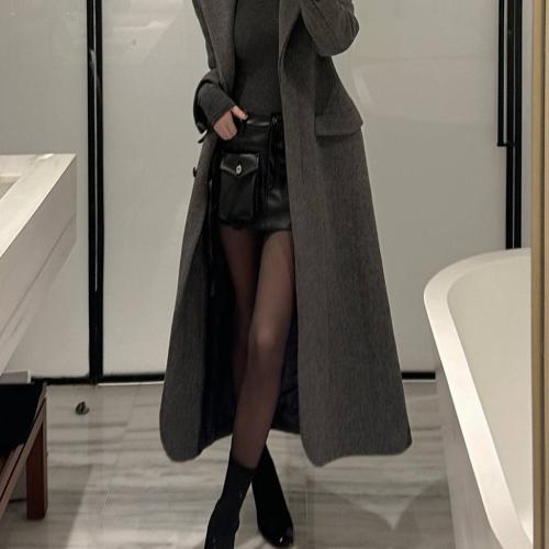 Шерстяное длинное пальто